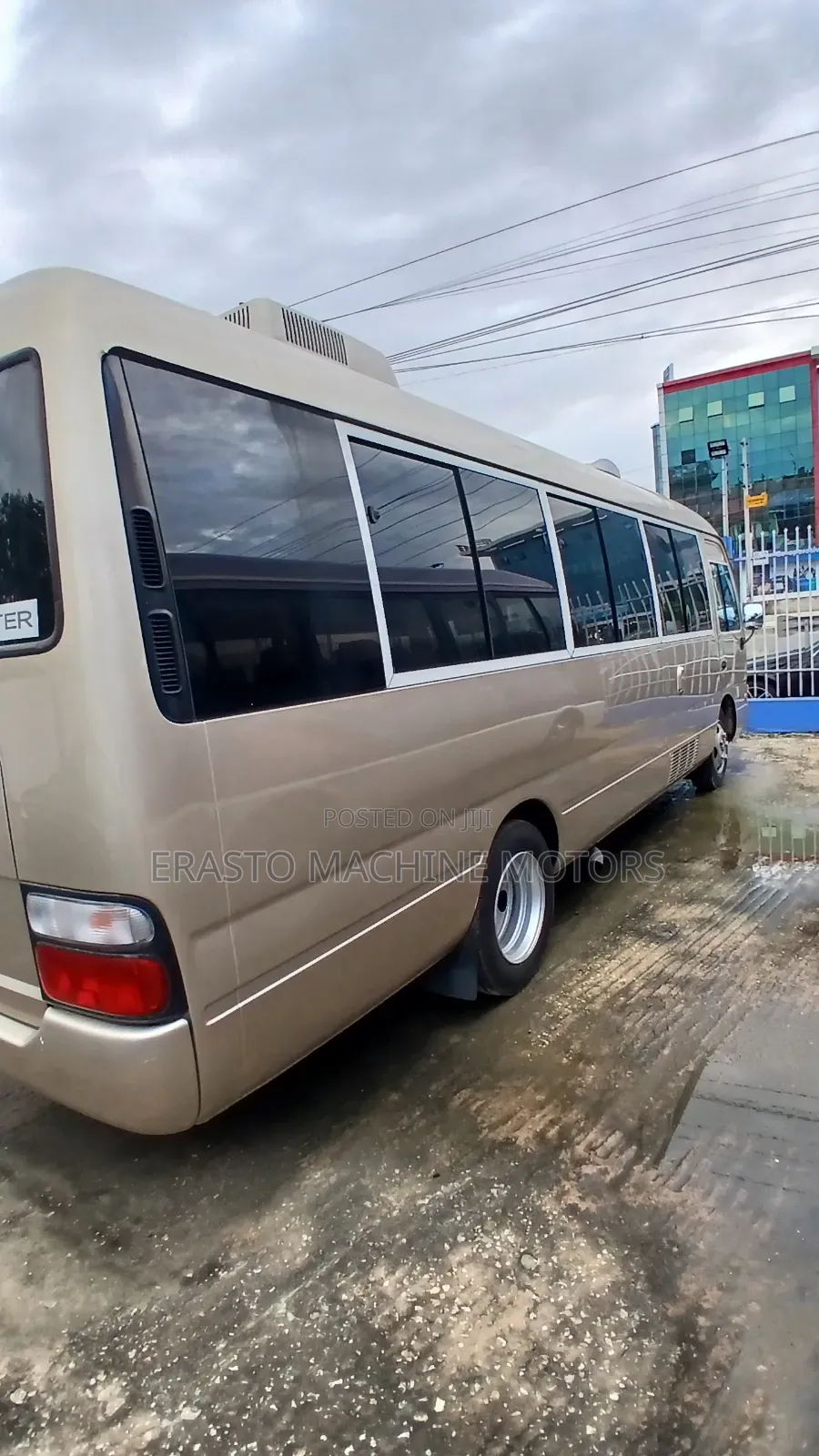 Toyota Coaster 2004 Gold