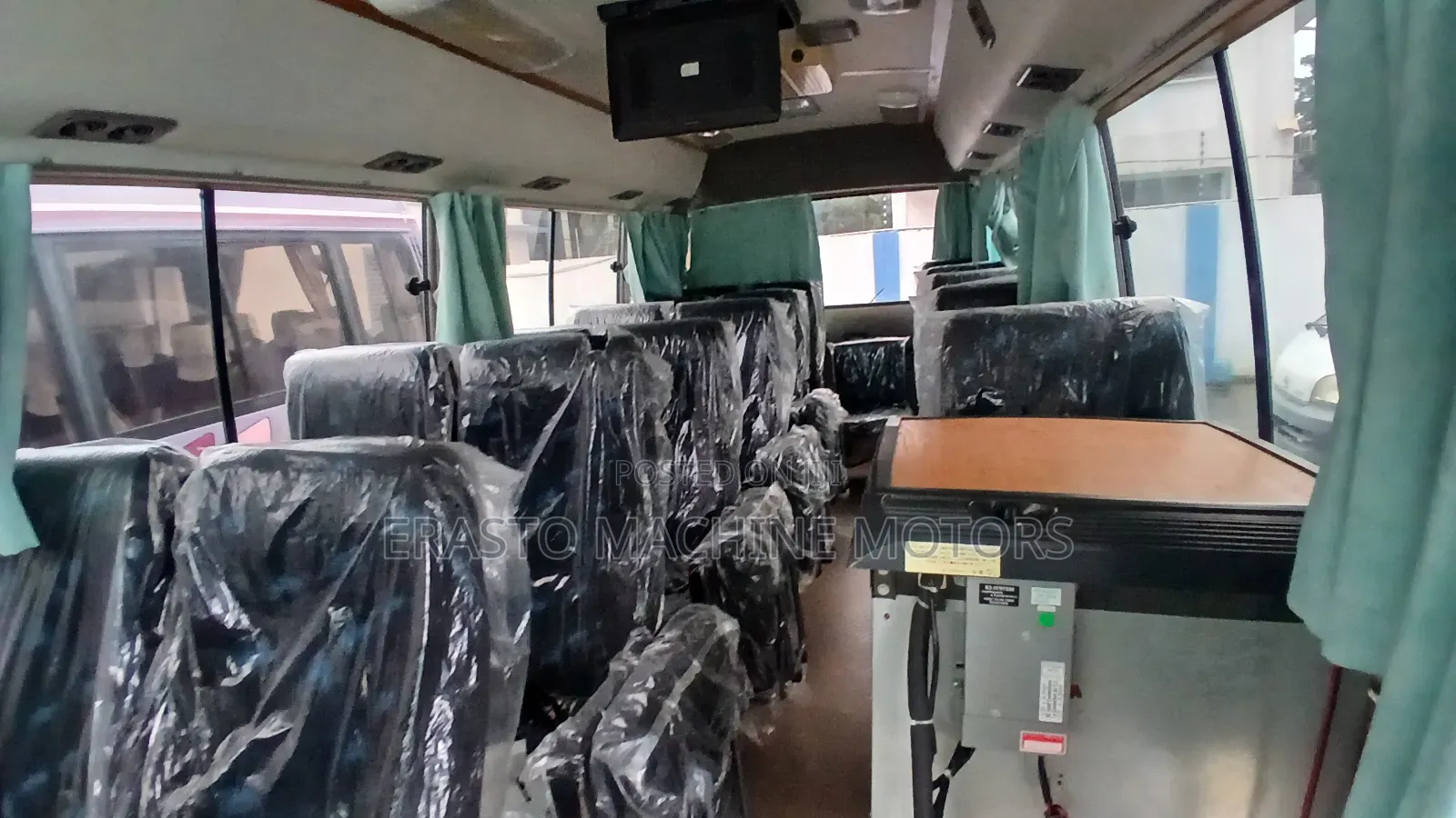 Toyota Coaster 2004 Gold