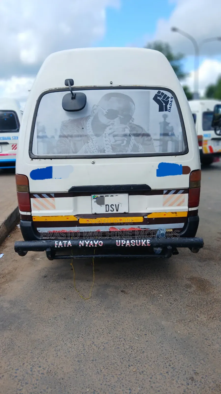 Toyota HiAce 2002 White