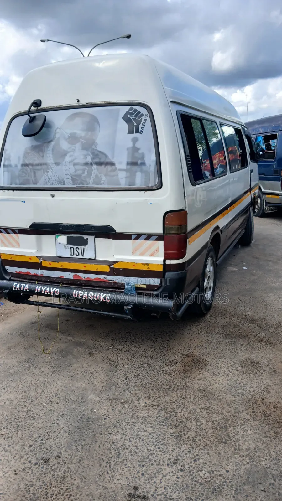 Toyota HiAce 2002 White