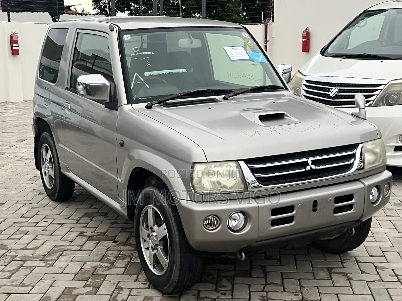 Mitsubishi Pajero Mini 2005 Silver