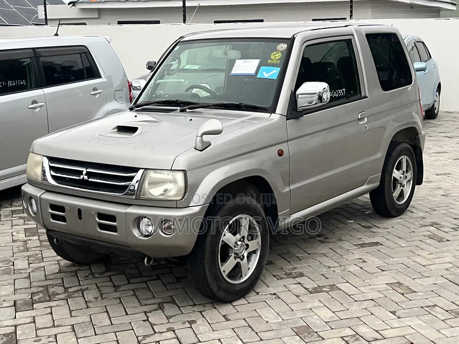 Mitsubishi Pajero Mini 2005 Silver