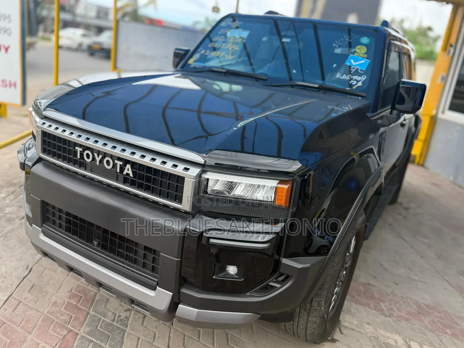 Toyota Land Cruiser Prado 2024 Black