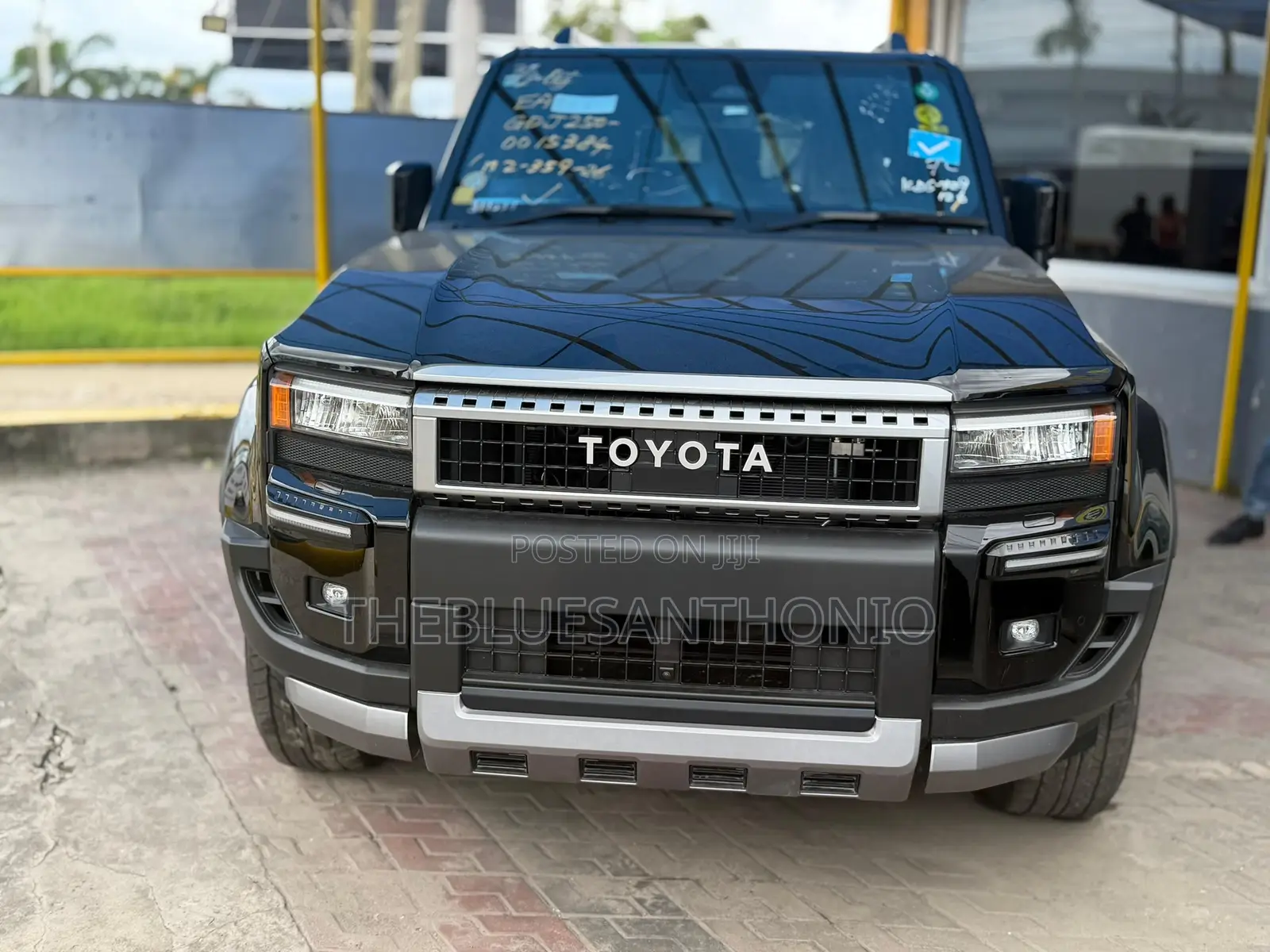 Toyota Land Cruiser Prado 2024 Black