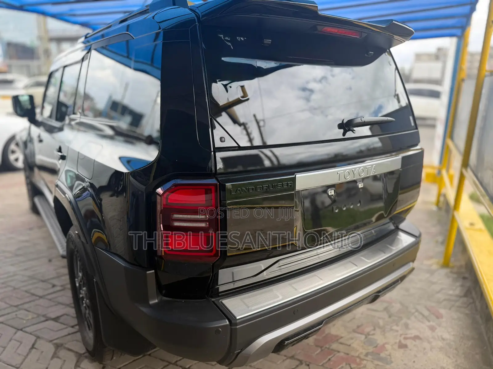 Toyota Land Cruiser Prado 2024 Black