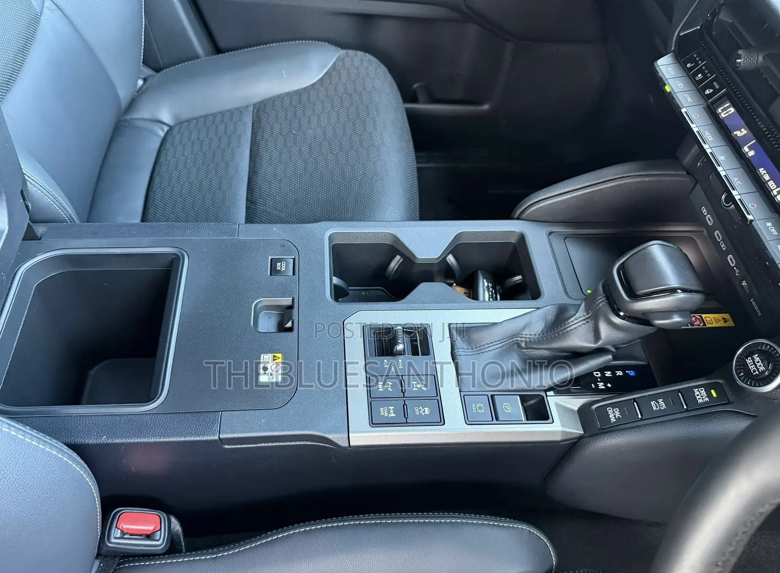 Toyota Land Cruiser Prado 2024 Black
