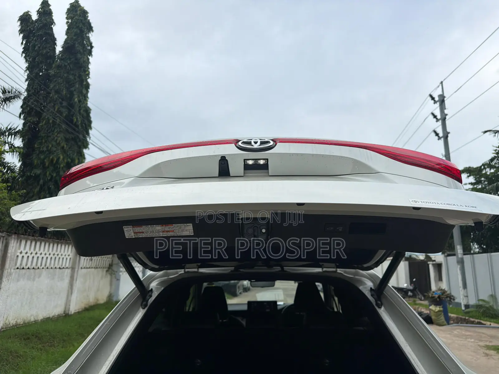 Toyota Harrier 2.0 2021 White