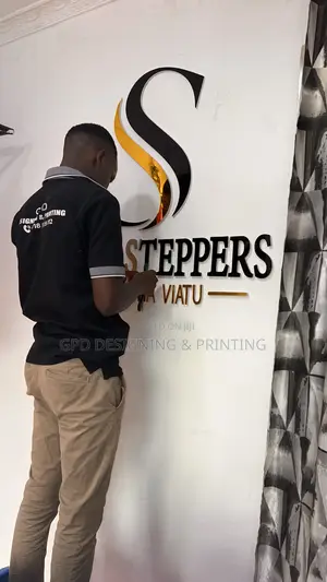 Kwa Wale Wanaohitaji Logo Za Ukutani Tuone Sisi
