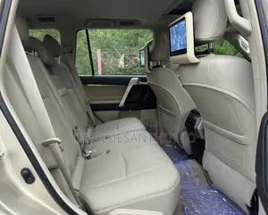 Toyota Land Cruiser Prado 2010 Gold