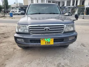 Toyota Land Cruiser HDJ 100 2002 Gray