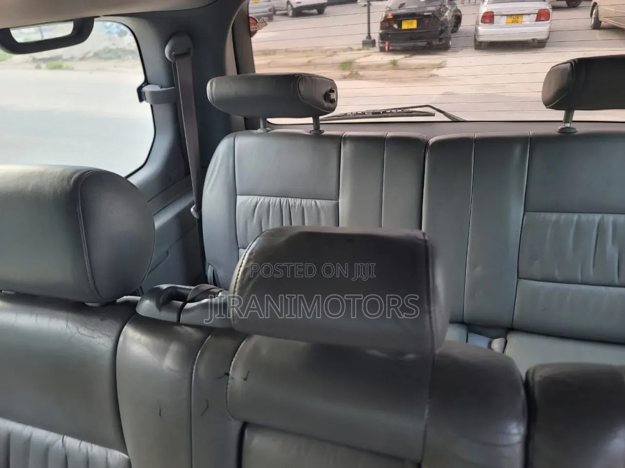 Toyota Land Cruiser HDJ 100 2002 Gray