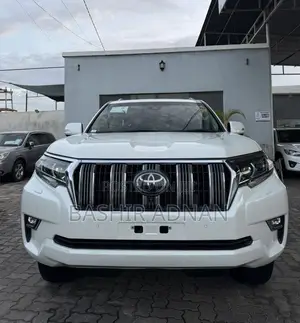 Toyota Land Cruiser Prado 2.7 2018 White