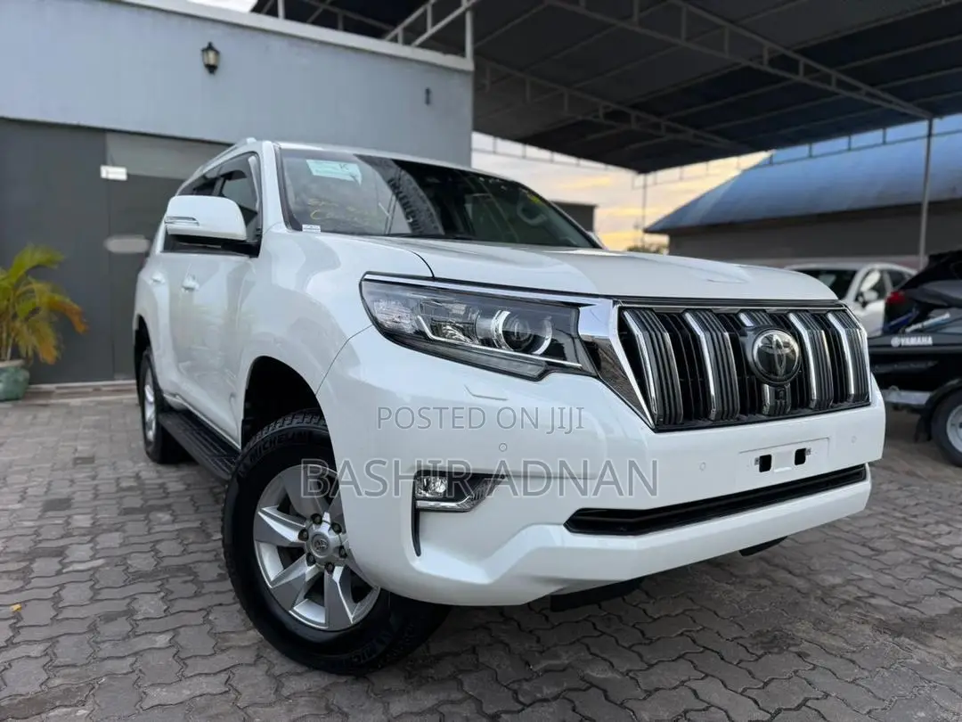 Toyota Land Cruiser Prado 2.7 2018 White
