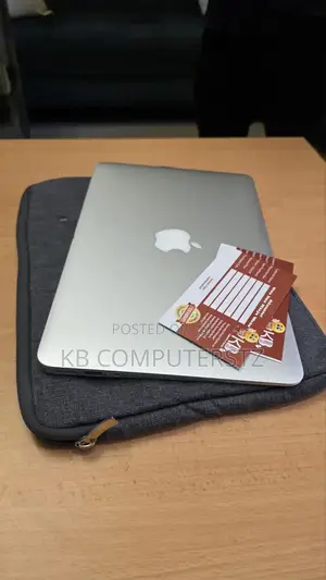 Laptop Apple MacBook Air 2013 4GB Intel Core i5 SSD 128GB