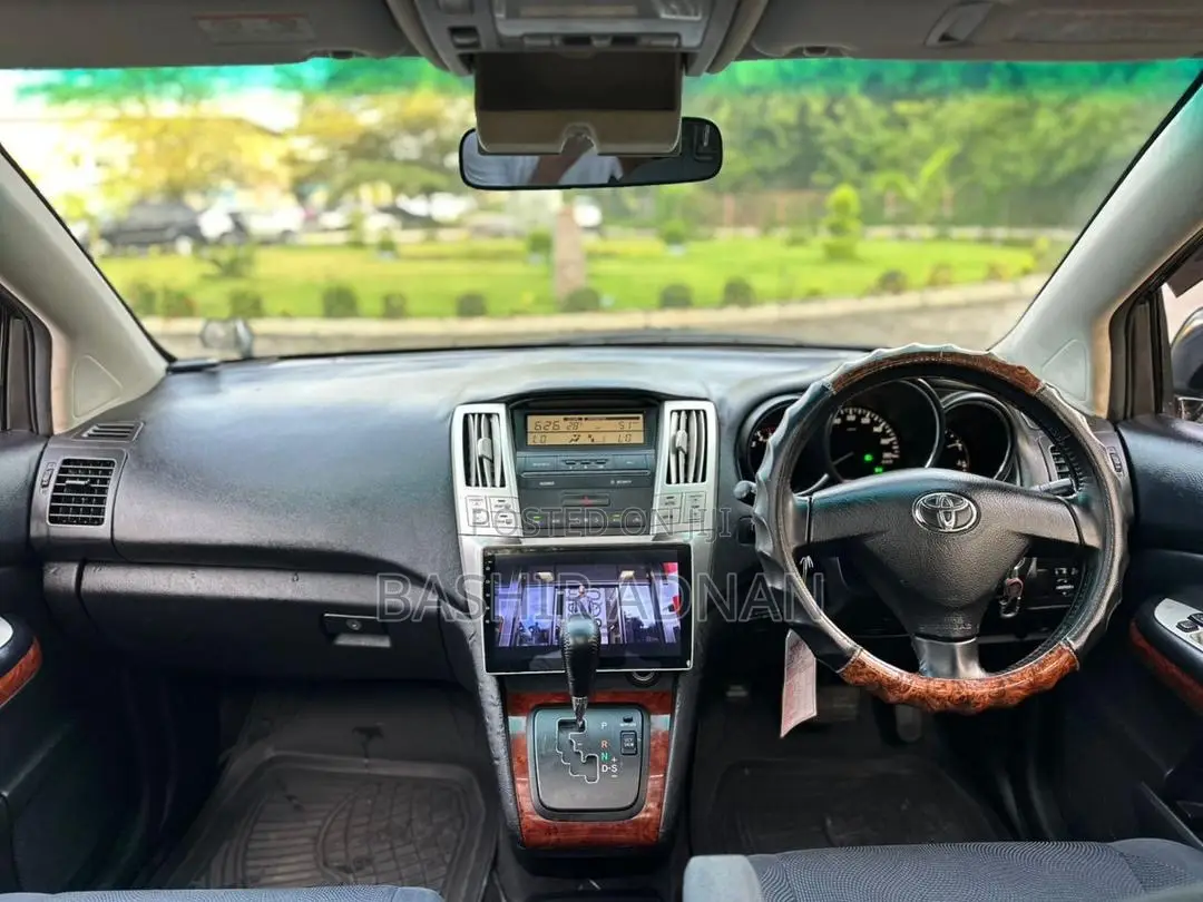 Toyota Harrier 2.4 2004 Black
