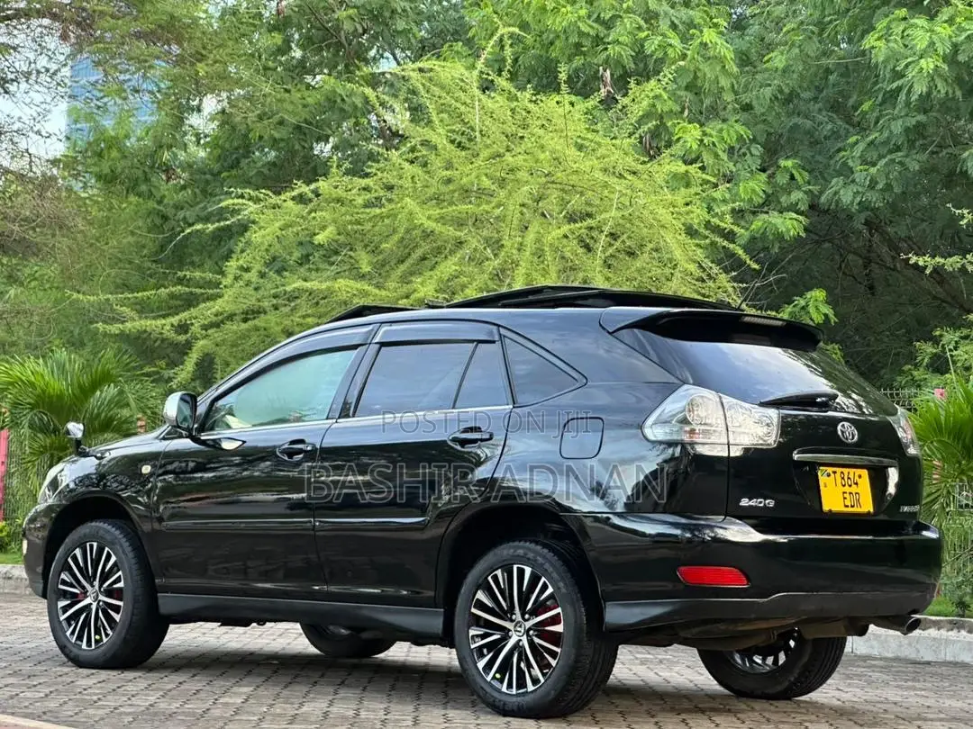 Toyota Harrier 2.4 2004 Black