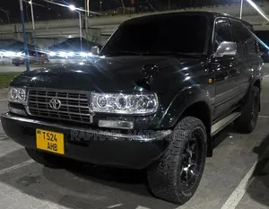 Toyota Land Cruiser 90 1997 Green