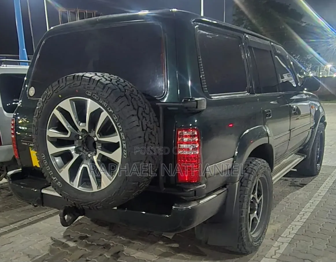 Toyota Land Cruiser 90 1997 Green