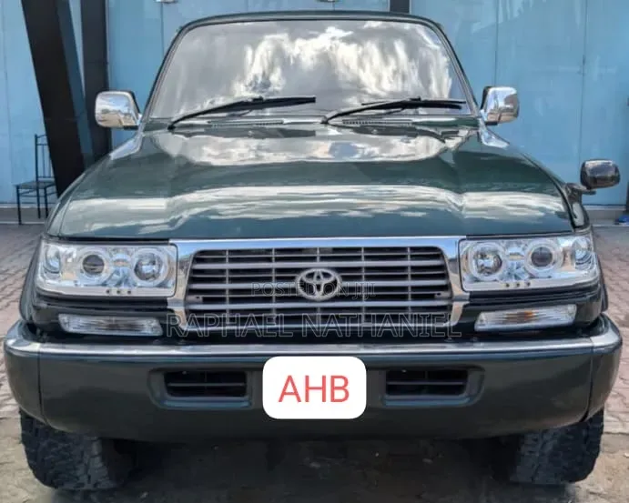 Toyota Land Cruiser 90 1997 Green