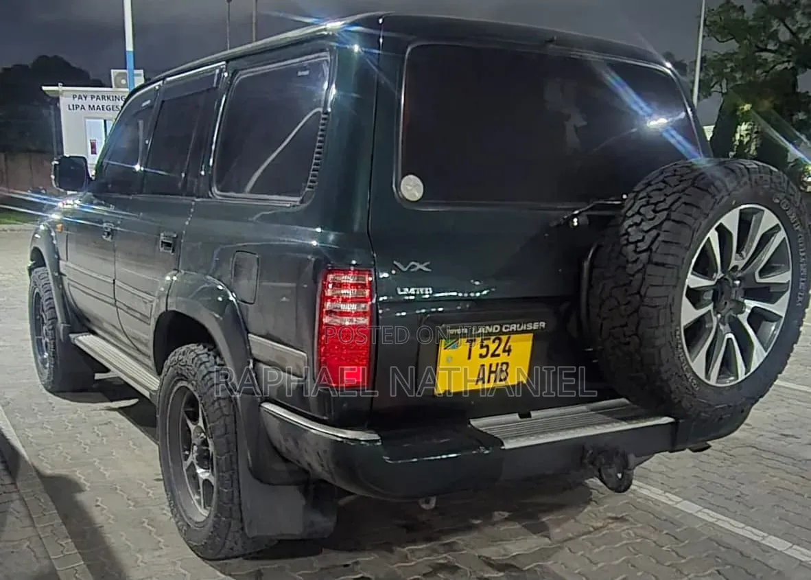 Toyota Land Cruiser 90 1997 Green