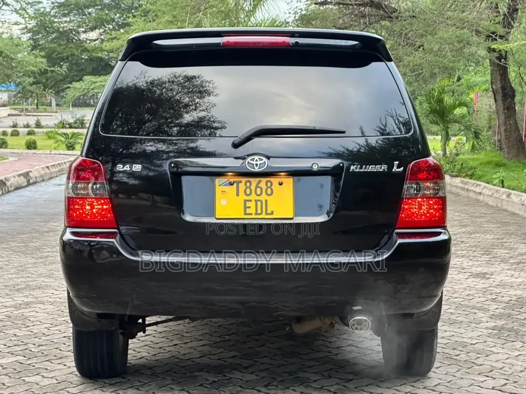 Toyota Kluger 2006