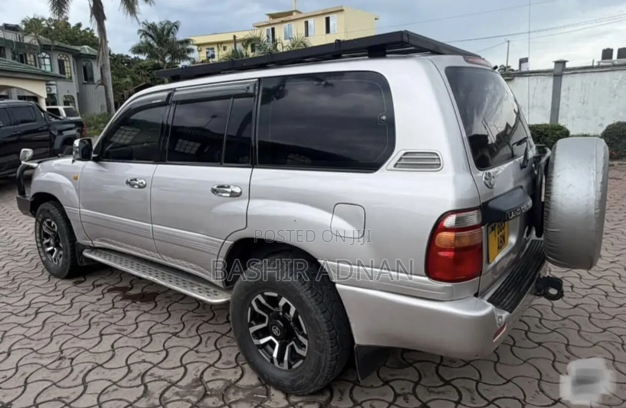 Toyota Land Cruiser 100 4.2 TD 2005 Silver