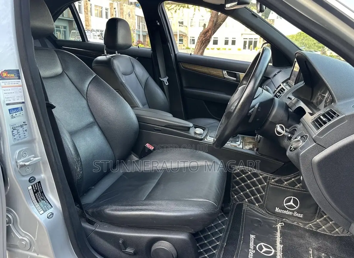 Mercedes-Benz C200 2008 Silver