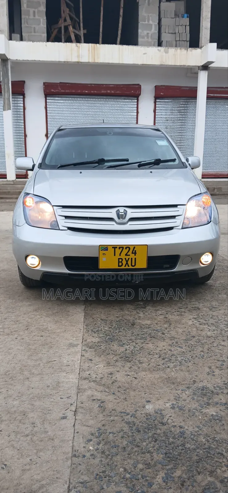 Toyota IST 2003 Silver