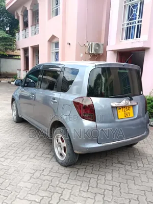Toyota Ractis 1.3 FWD 2006 Blue