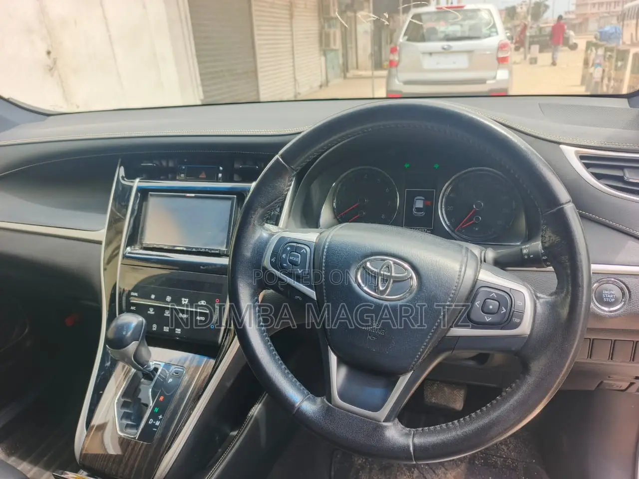 Toyota Harrier 2.0 2015 Pearl
