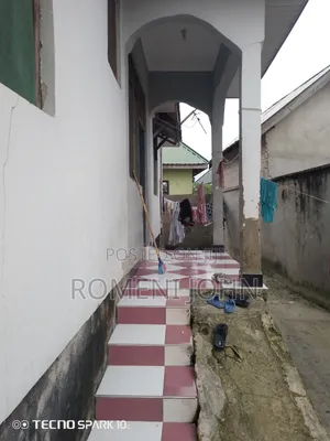 5bdrm House in Tanzania Daresalaam, Ukonga for sale