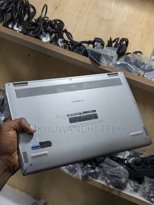 Laptop Dell Latitude 3301 8GB Intel Core i5 SSD 256GB