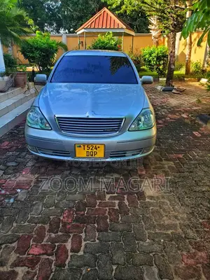 Toyota Brevis 2002 Silver
