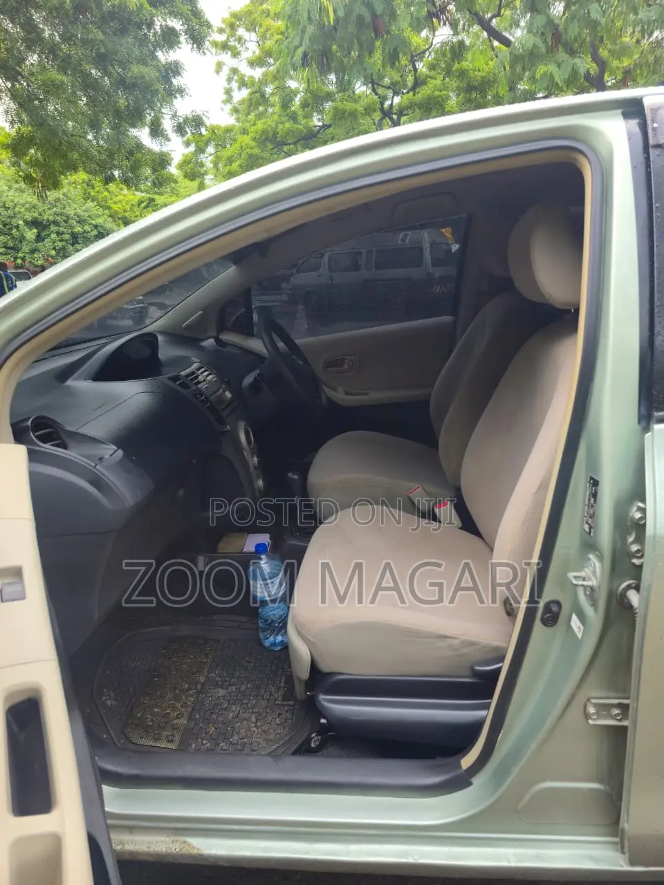 Toyota Vitz 2006 Green
