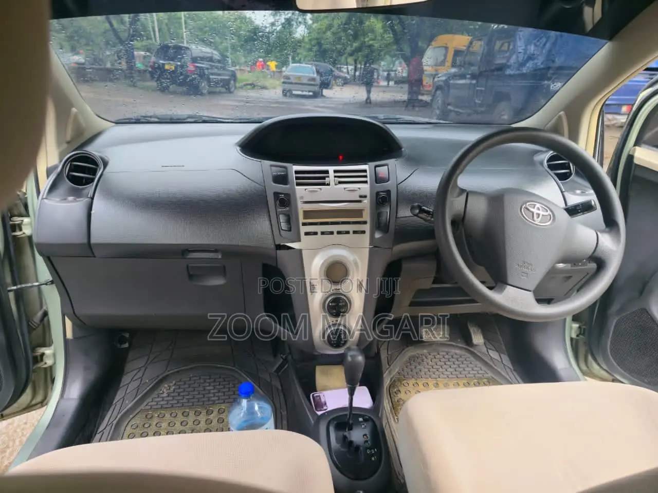 Toyota Vitz 2006 Green