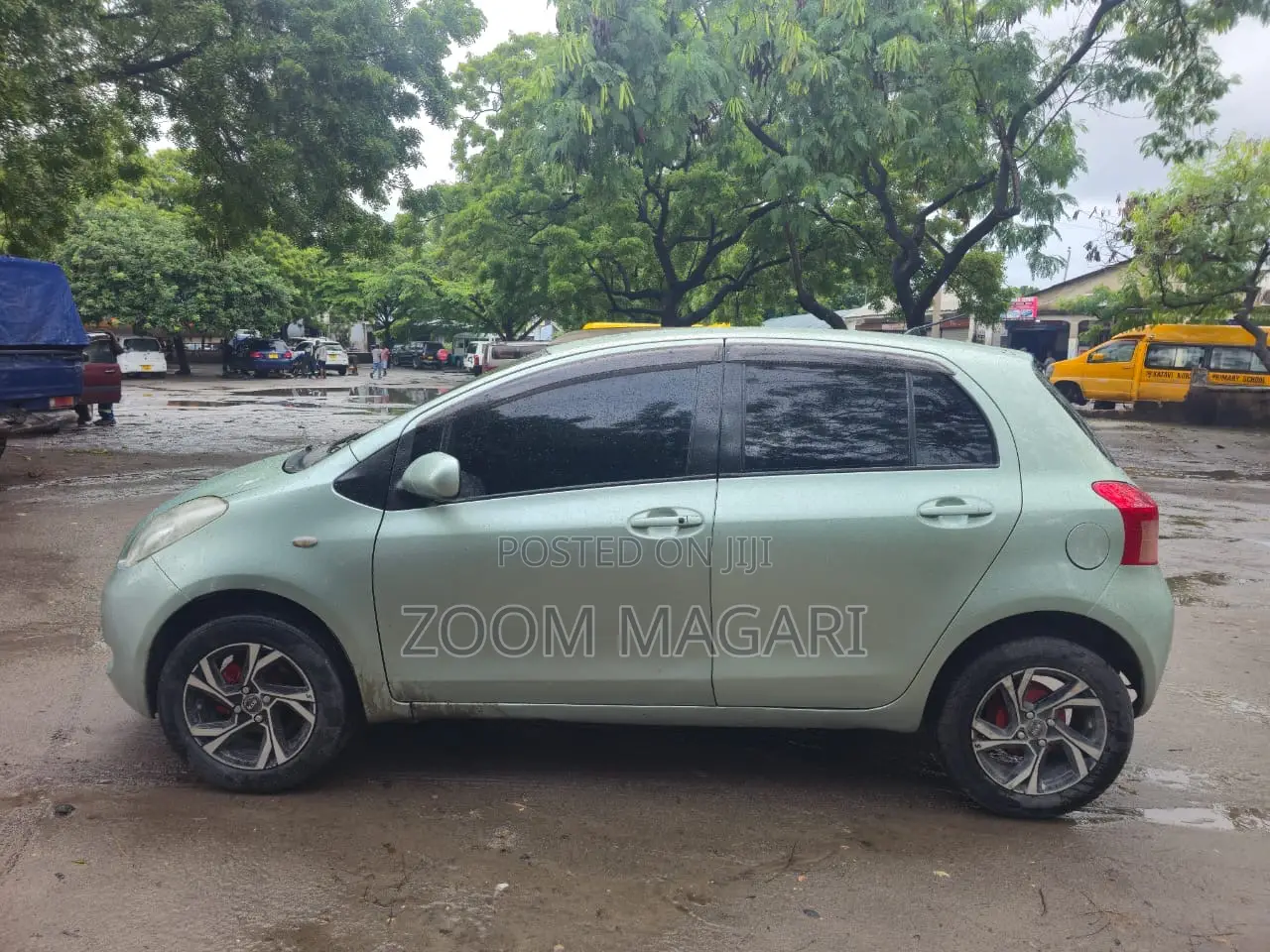 Toyota Vitz 2006 Green
