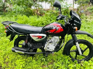 Bajaj Boxer X125 2025 Black