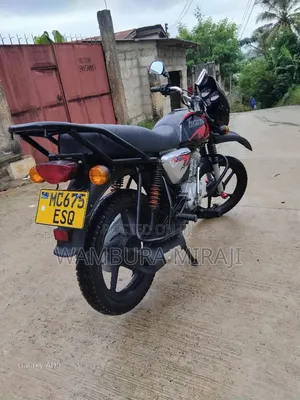 Bajaj Boxer X125 2025 Black