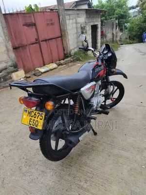 Bajaj Boxer X125 2025 Black