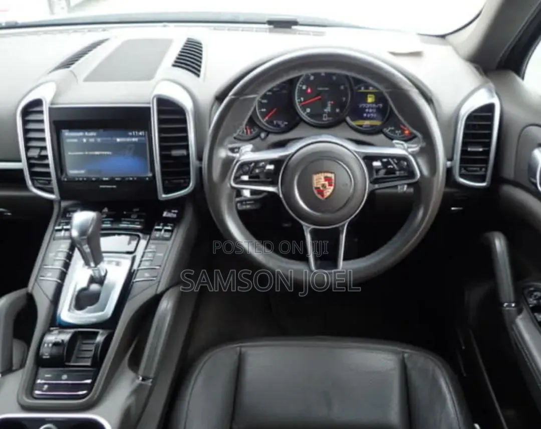 Jaguar F-Pace 2017 Silver
