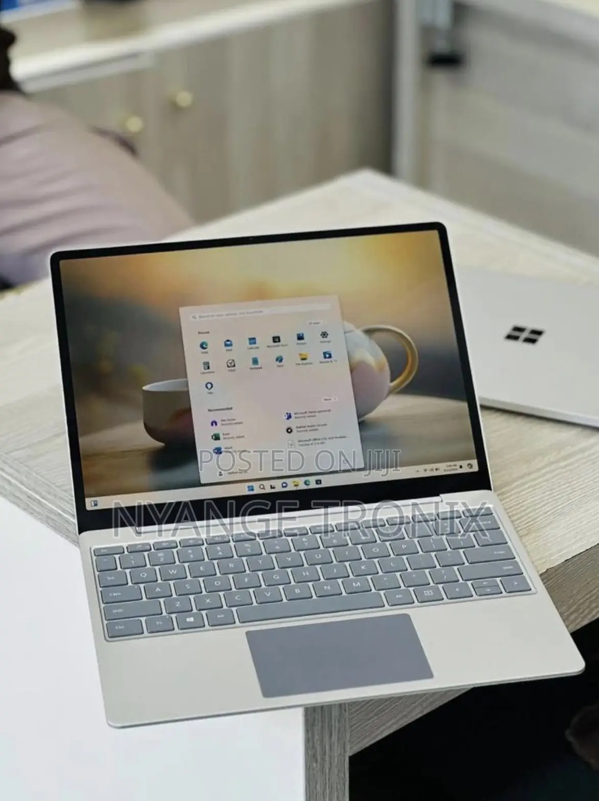 Laptop Microsoft Surface Go 8GB Intel Core i5 SSD 256GB