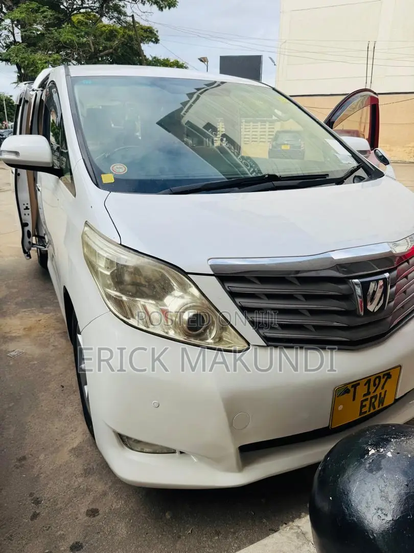 Toyota Alphard 2010 White