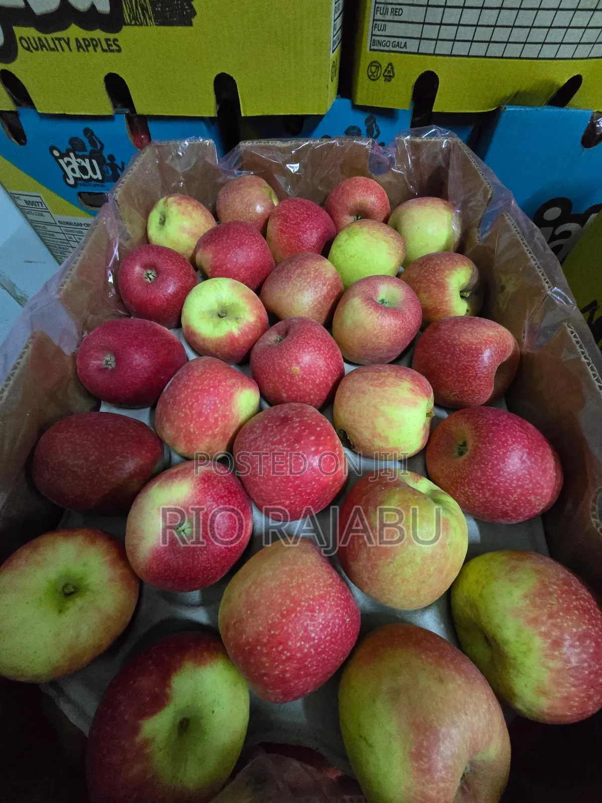Matunda Fresh: Red Green Apples Na Zabibu