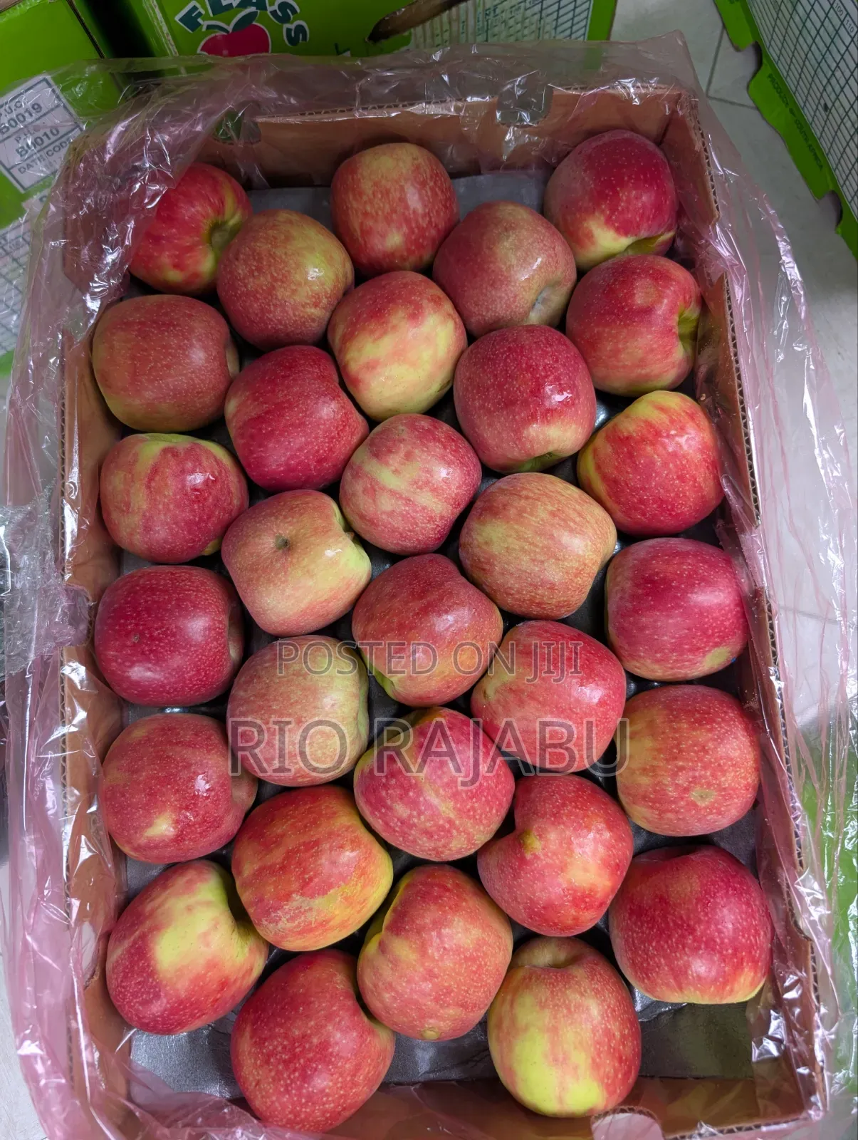 Matunda Fresh: Red Green Apples Na Zabibu
