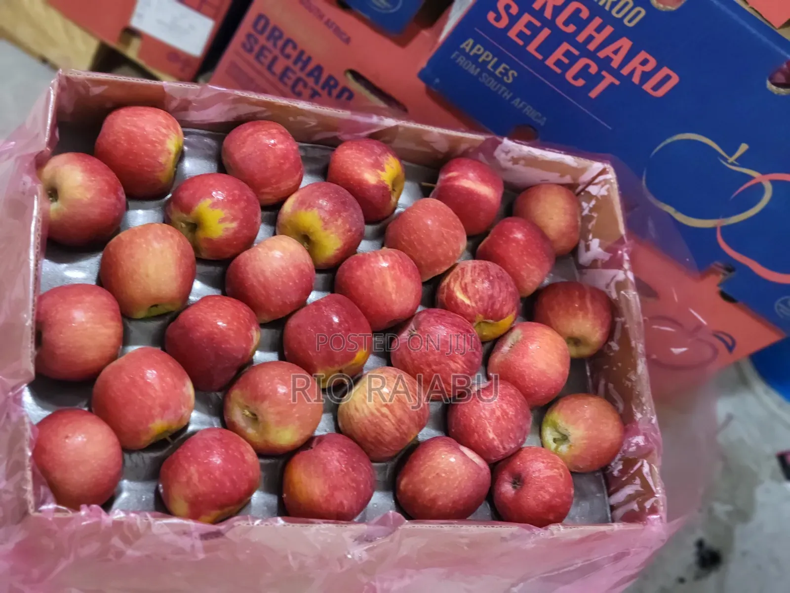 Matunda Fresh: Red Green Apples Na Zabibu