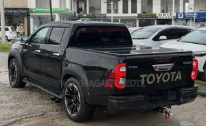 Toyota Hilux 2.4 Diesel 2020 Matt Black