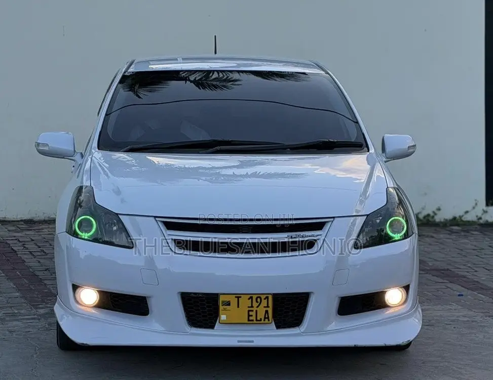 Toyota Blade 2009 White