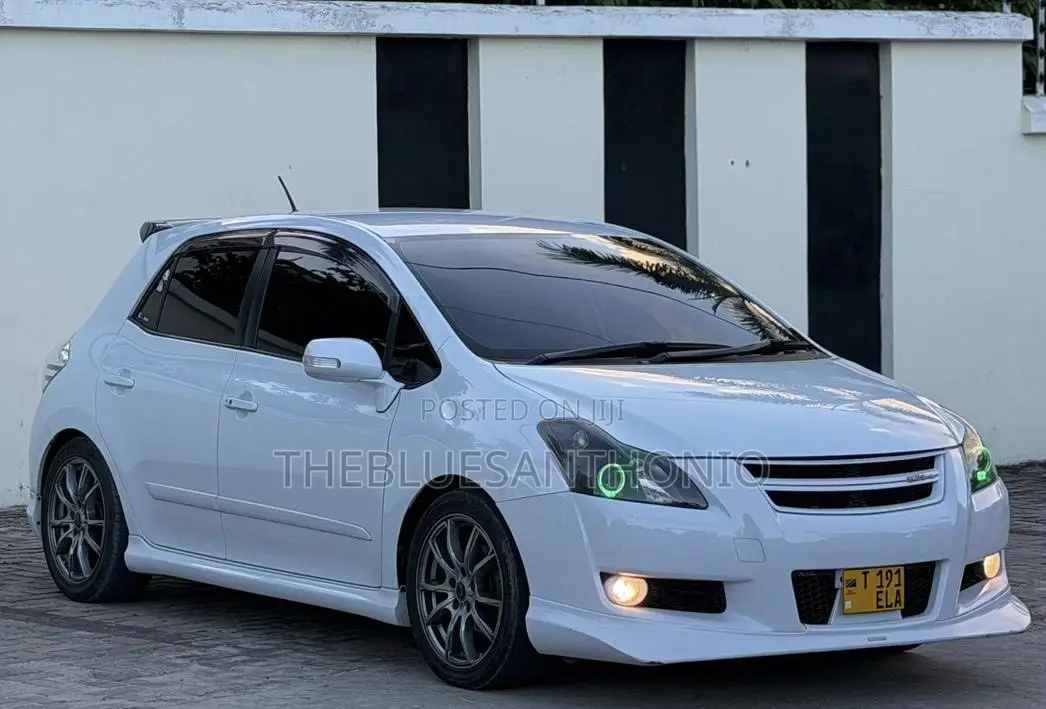 Toyota Blade 2009 White
