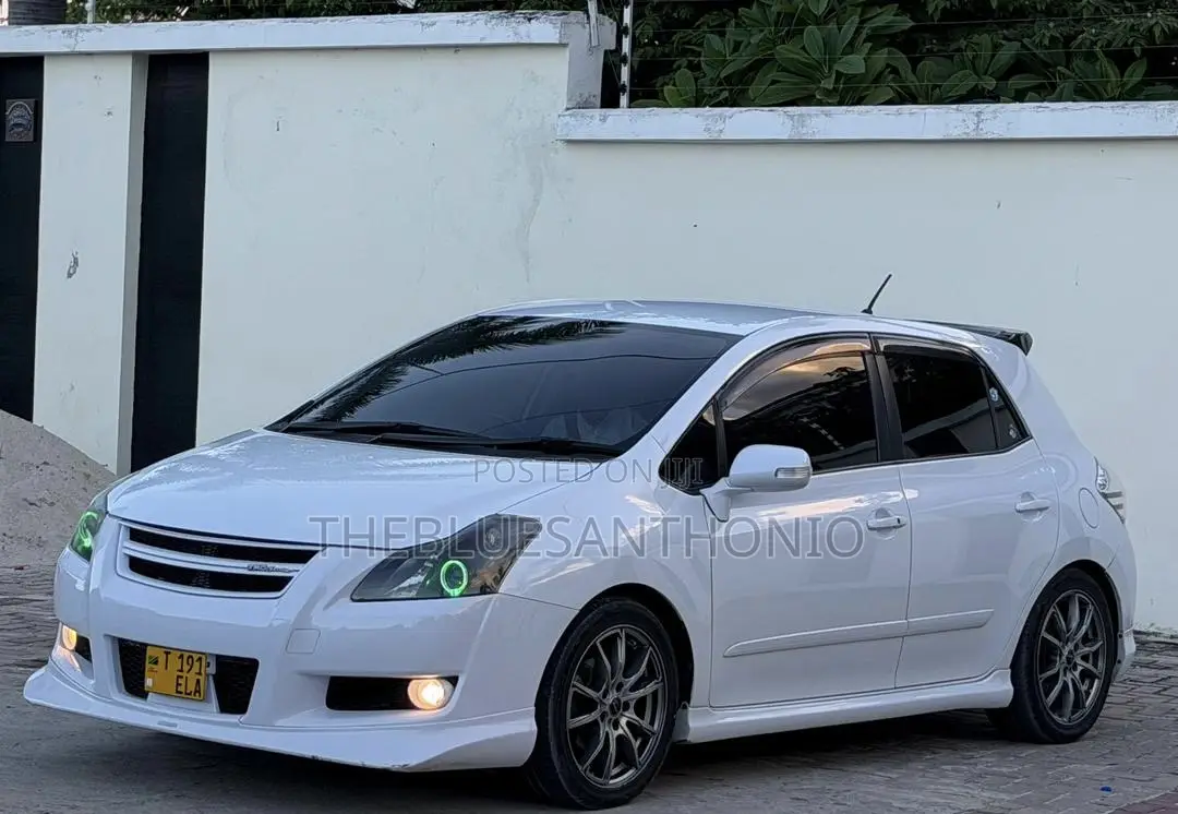 Toyota Blade 2009 White