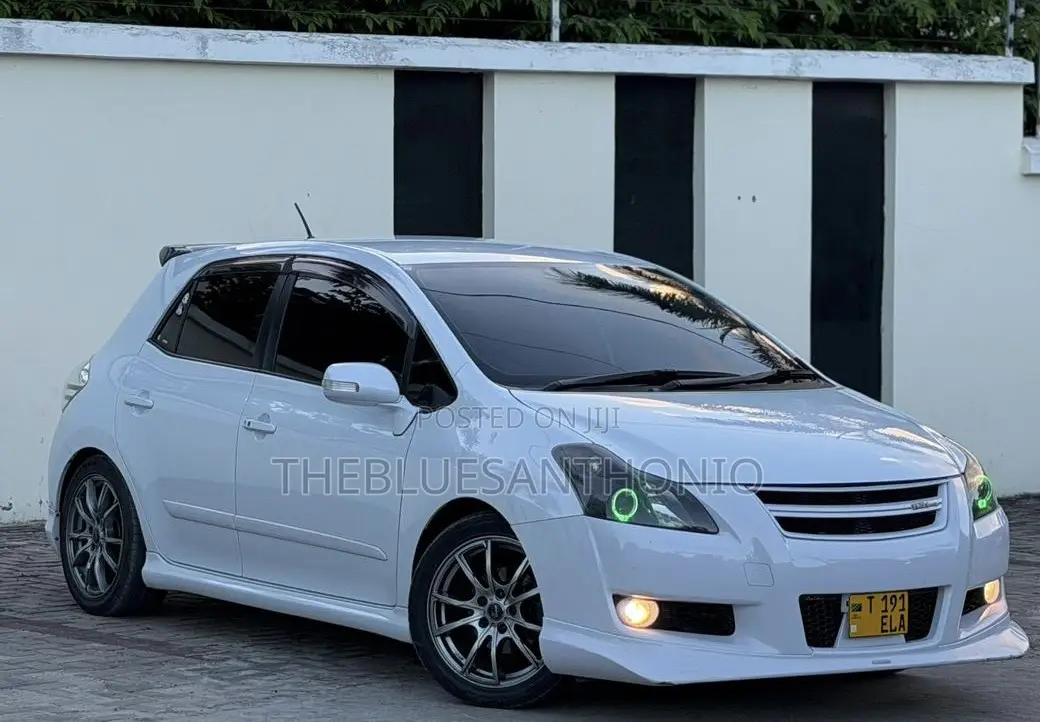 Toyota Blade 2009 White
